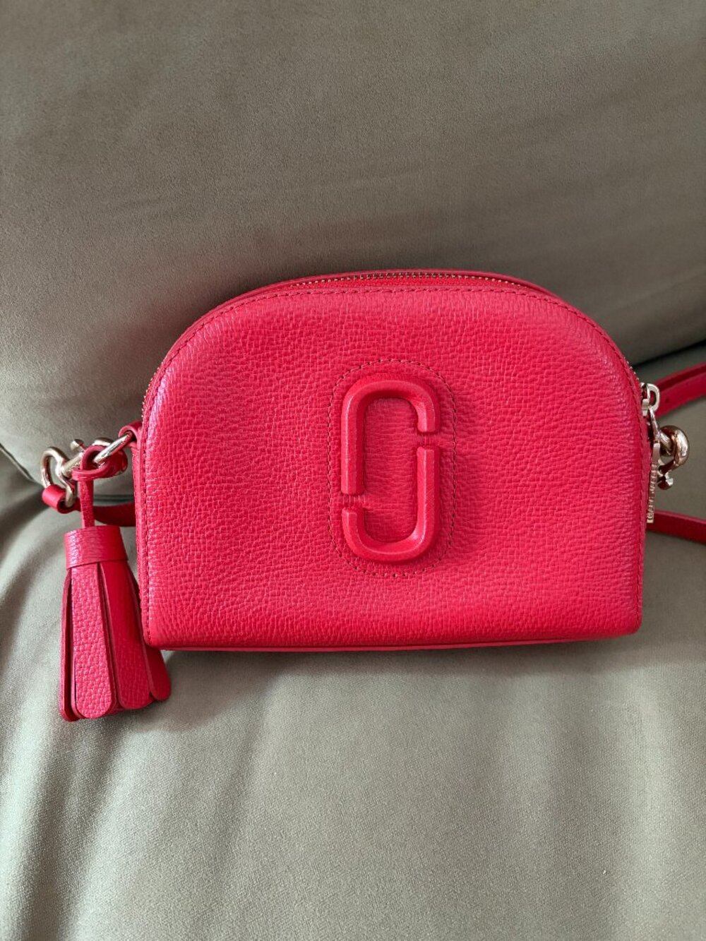 Marc Jacobs Shutter Crossbody in Red Pebbled Leather